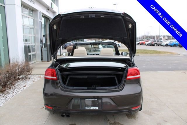 Used 2015 Volkswagen Eos Executive image 8