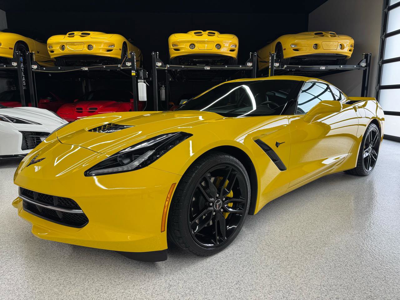 Used 2015 Chevrolet Corvette Stingray Coupe w/ 2LT Preferred Equipment Group image 5