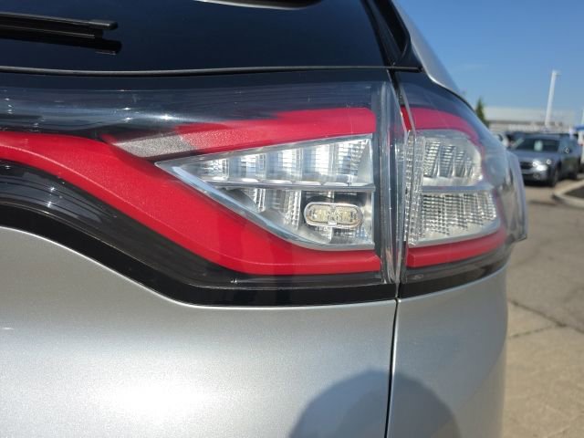 Used 2017 Ford Edge SEL w/ Equipment Group 201A AWD/4WD image 23