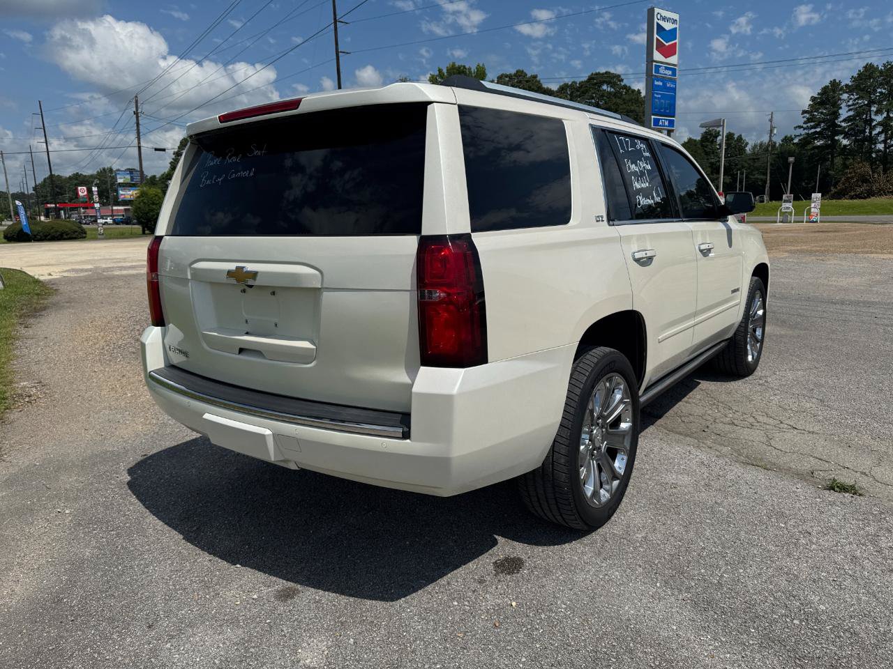 Used 2015 Chevrolet Tahoe LTZ RWD image 3
