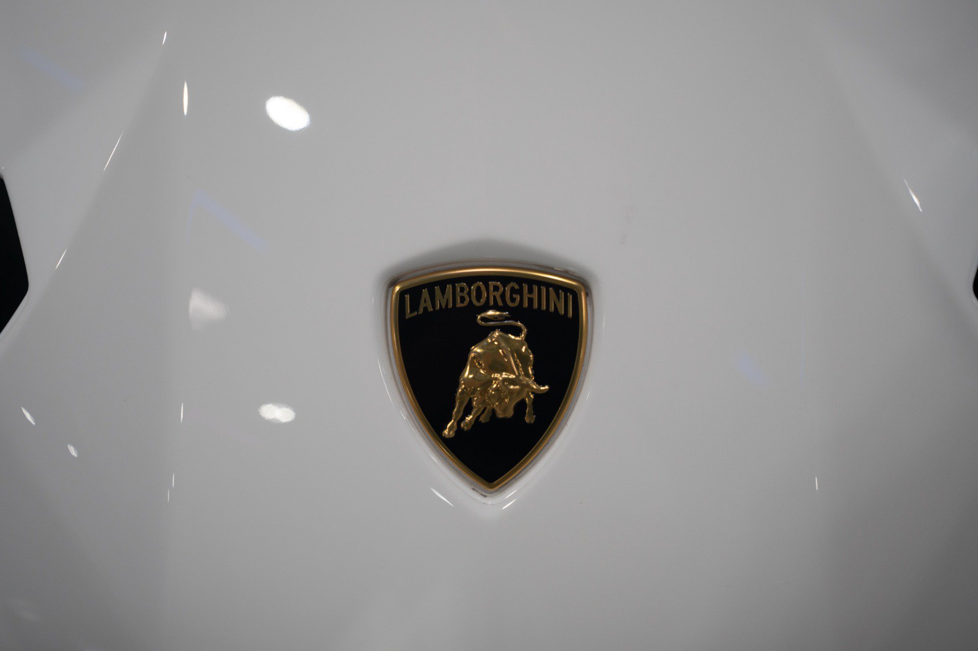 Used 2020 Lamborghini Aventador SVJ AWD/4WD image 10