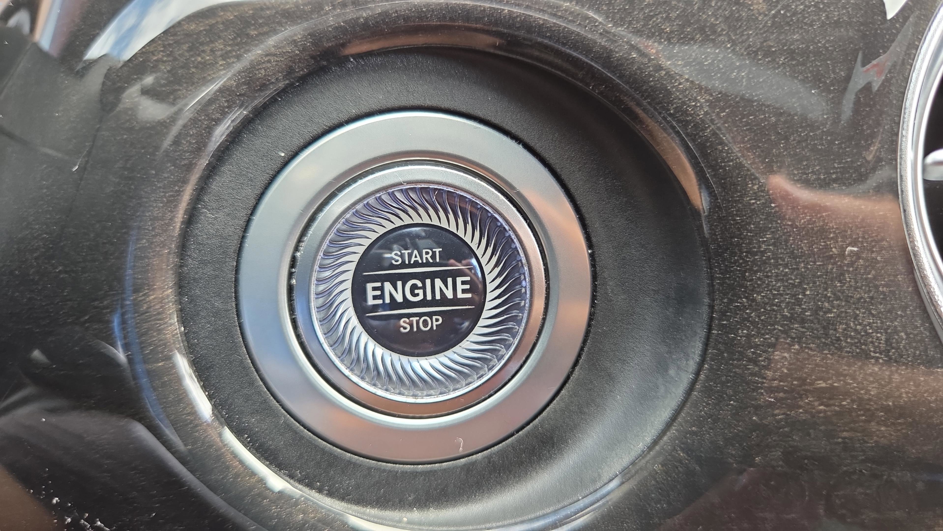 Used 2020 Mercedes-Benz S 560 Sedan image 40