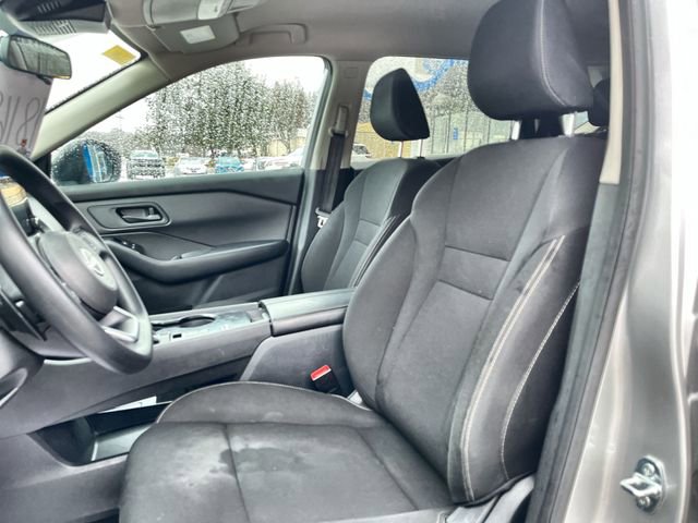 Used 2024 Nissan Rogue S image 15