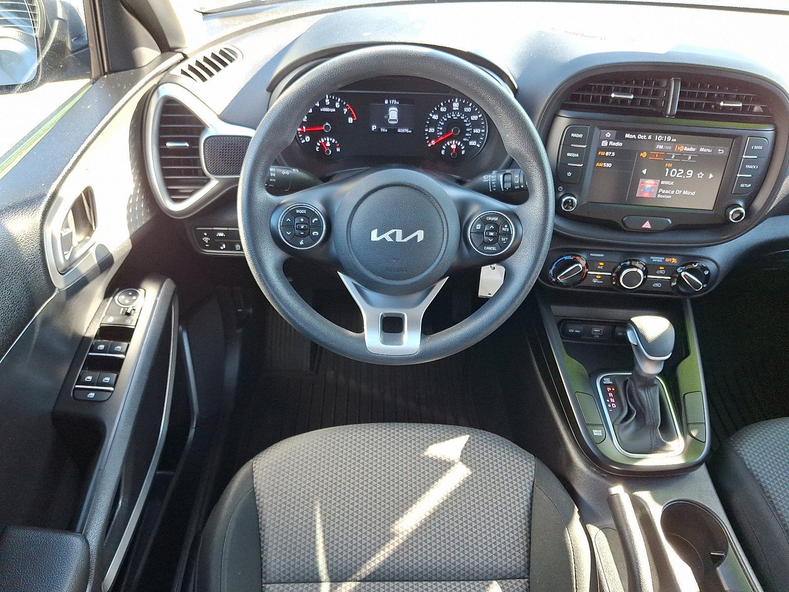 Certified 2022 Kia Soul LX w/ Technology Package image 11