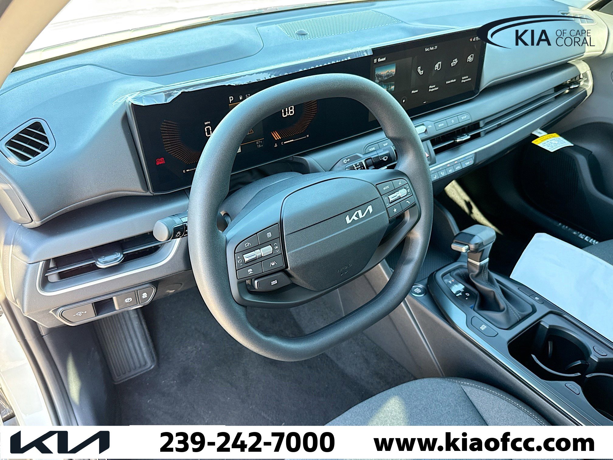 New 2025 Kia K4 LXS image 23