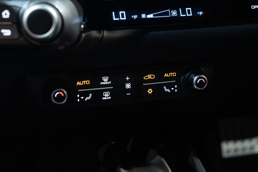 Used 2020 Ferrari 812 Superfast RWD image 43