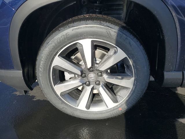 New 2025 Honda Pilot Touring image 17