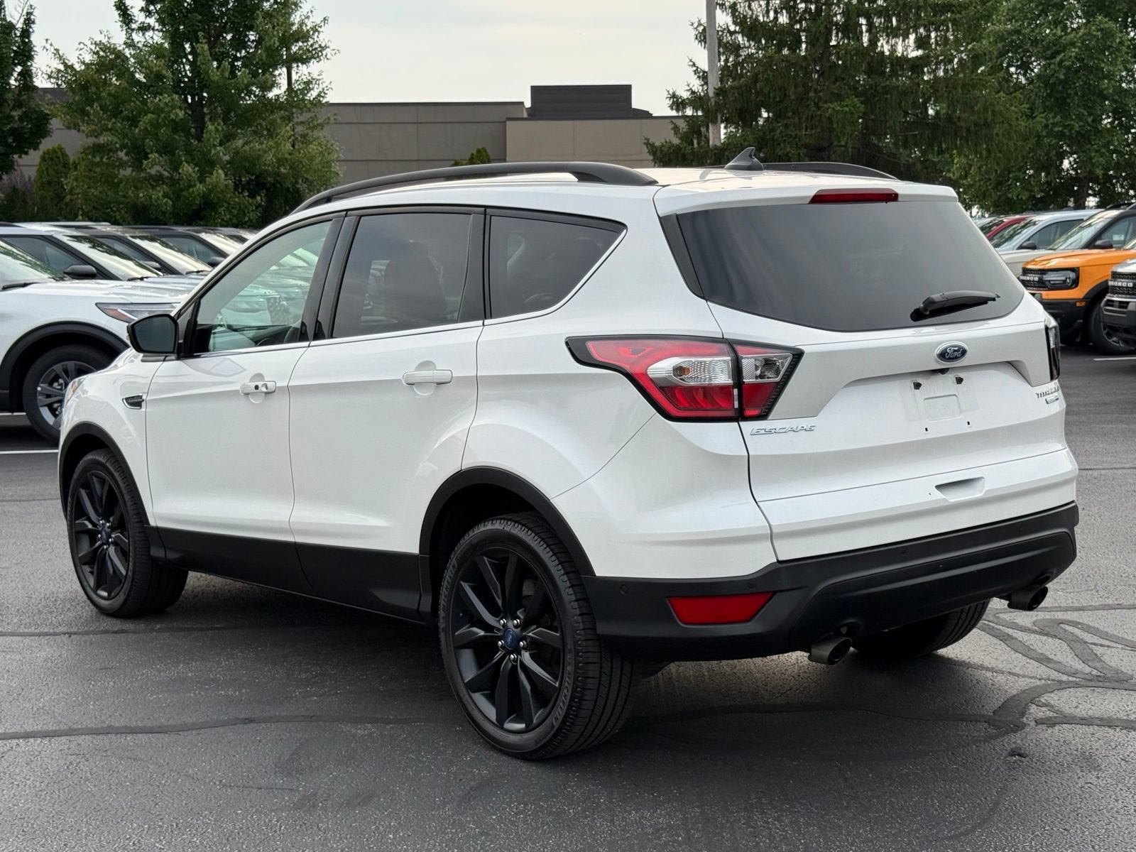 Used 2018 Ford Escape Titanium w/ Ford Safe & Smart Package AWD/4WD image 6