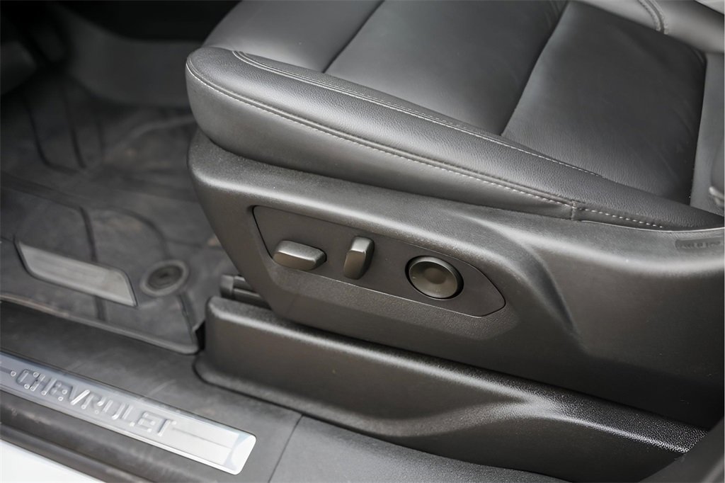 Used 2024 Chevrolet Tahoe Z71 w/ Off-Road Capability Package image 11