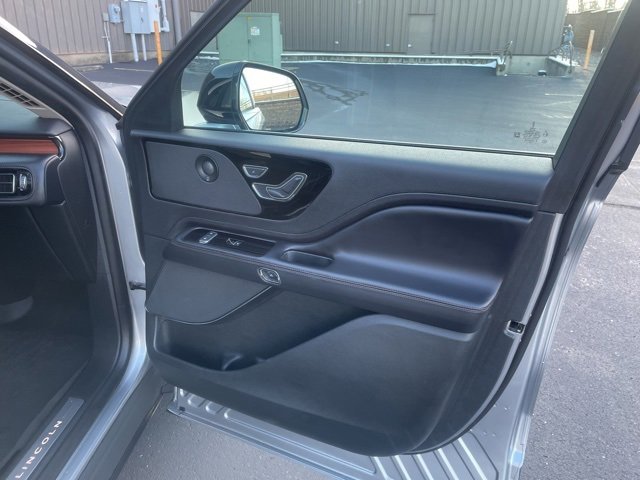 Used 2021 Lincoln Aviator Reserve w/ Equipment Group 201A image 47