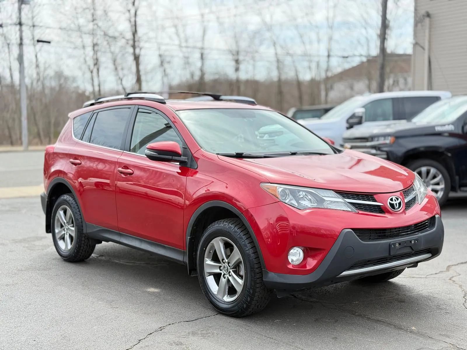 Used 2015 Toyota RAV4 XLE w/ Four Season Floor Mat Package image 3