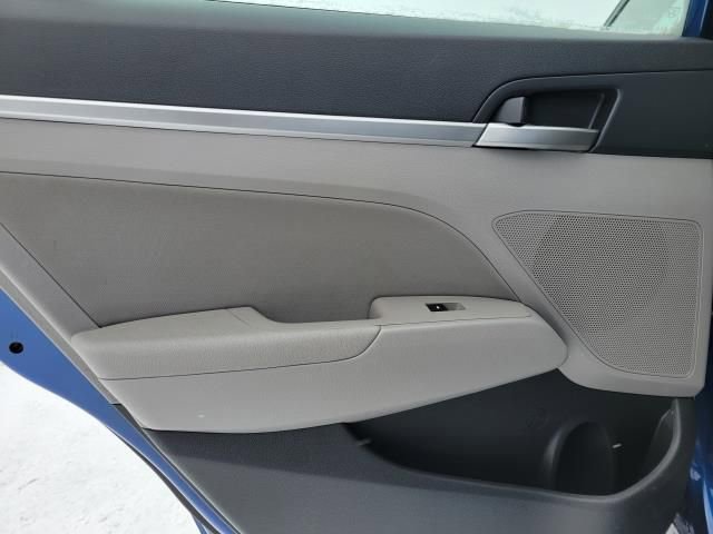 Used 2020 Hyundai Elantra SEL FWD image 7