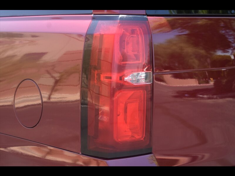 Used 2017 Chevrolet Suburban LS RWD image 52