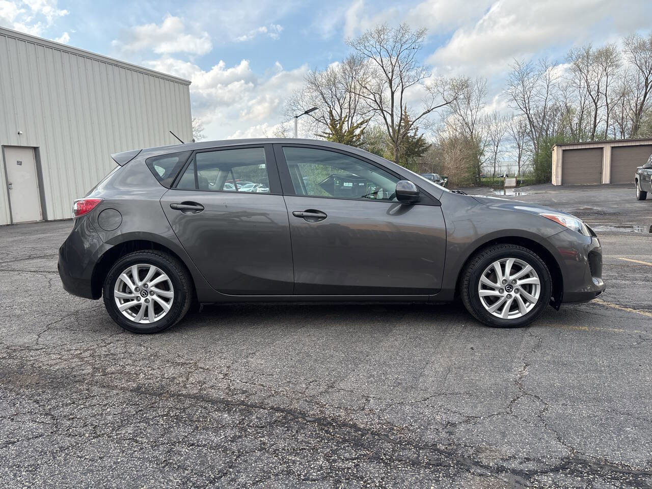 Used 2013 MAZDA MAZDA3 i Grand Touring FWD image 6