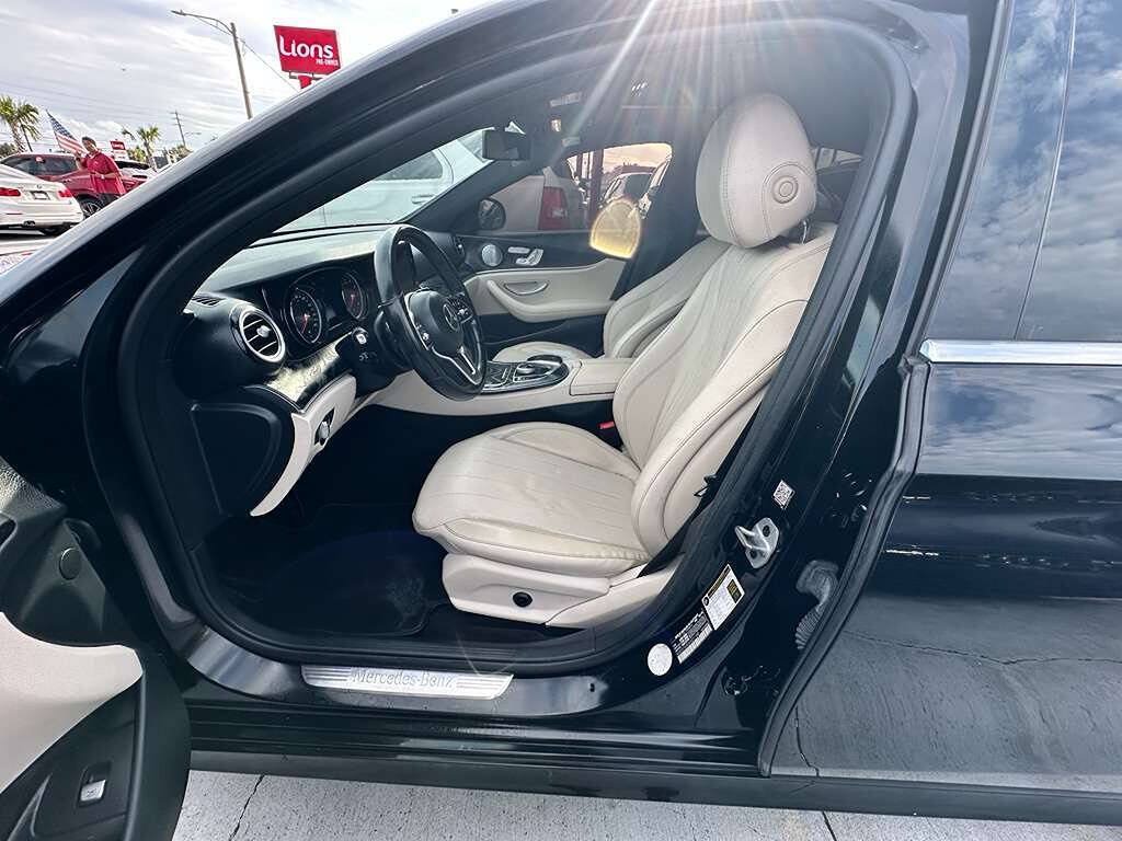 Used 2019 Mercedes-Benz E 300 4MATIC image 9