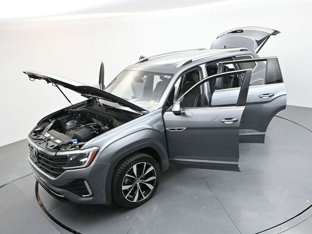 Used 2024 Volkswagen Atlas SEL Premium R-Line AWD/4WD image 40