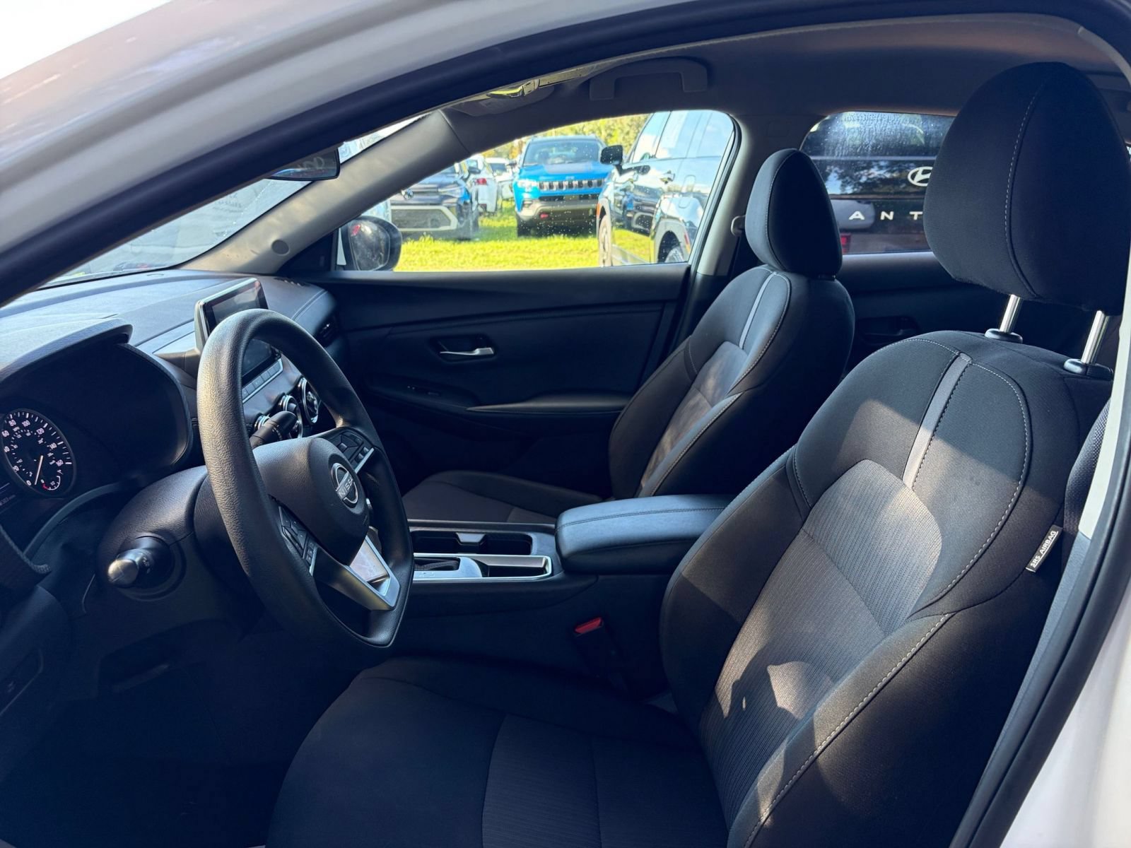 Used 2025 Nissan Sentra SV FWD image 24