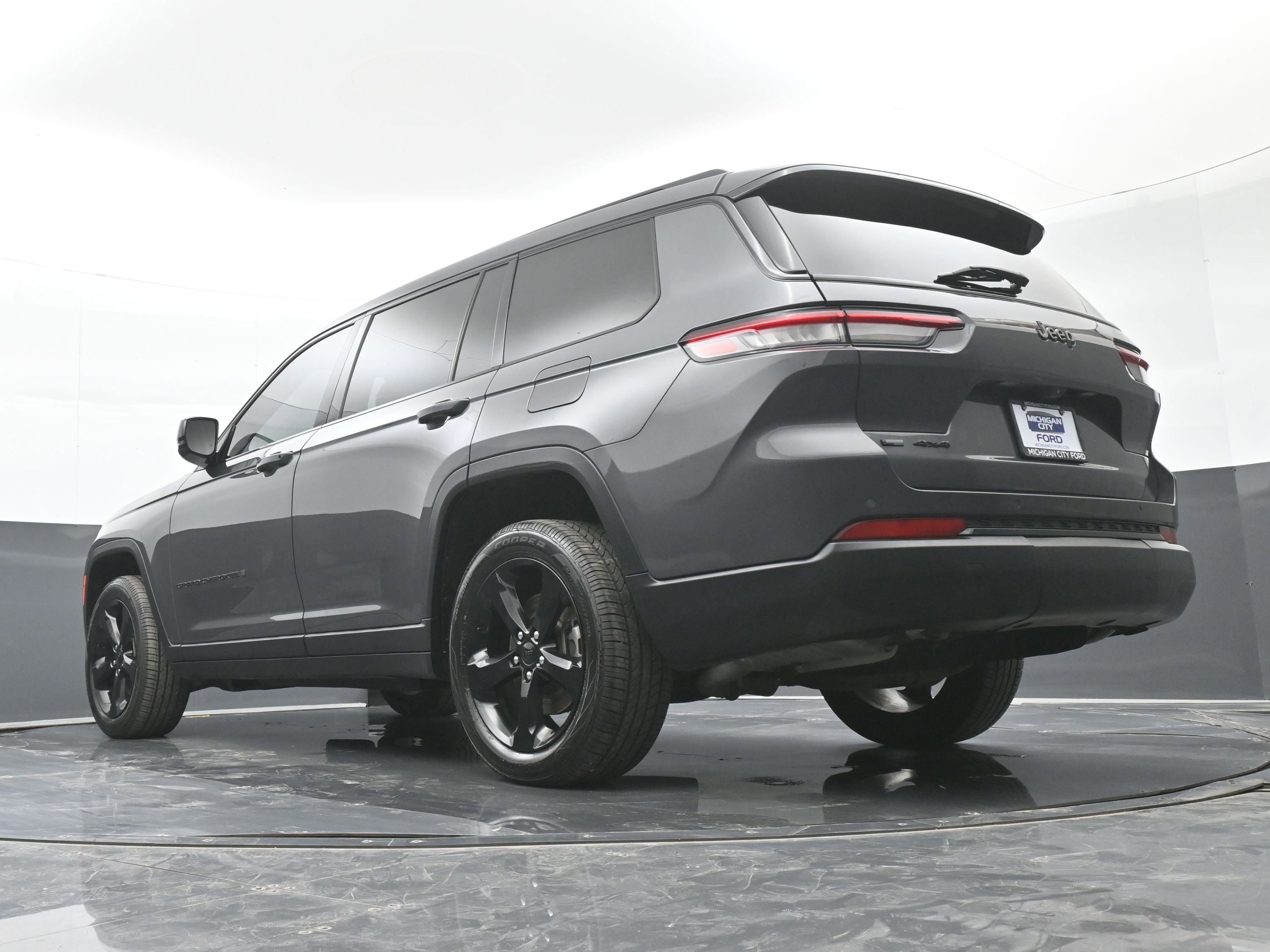 Used 2021 Jeep Grand Cherokee L Laredo AWD/4WD image 38