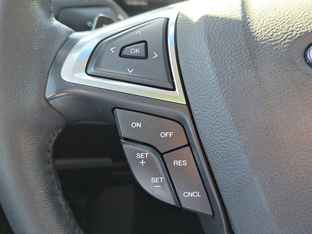 Used 2018 Ford Edge Titanium w/ Equipment Group 301A image 12