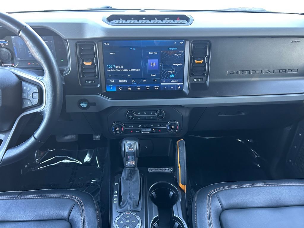 Used 2023 Ford Bronco Badlands w/ Sasquatch Package image 12
