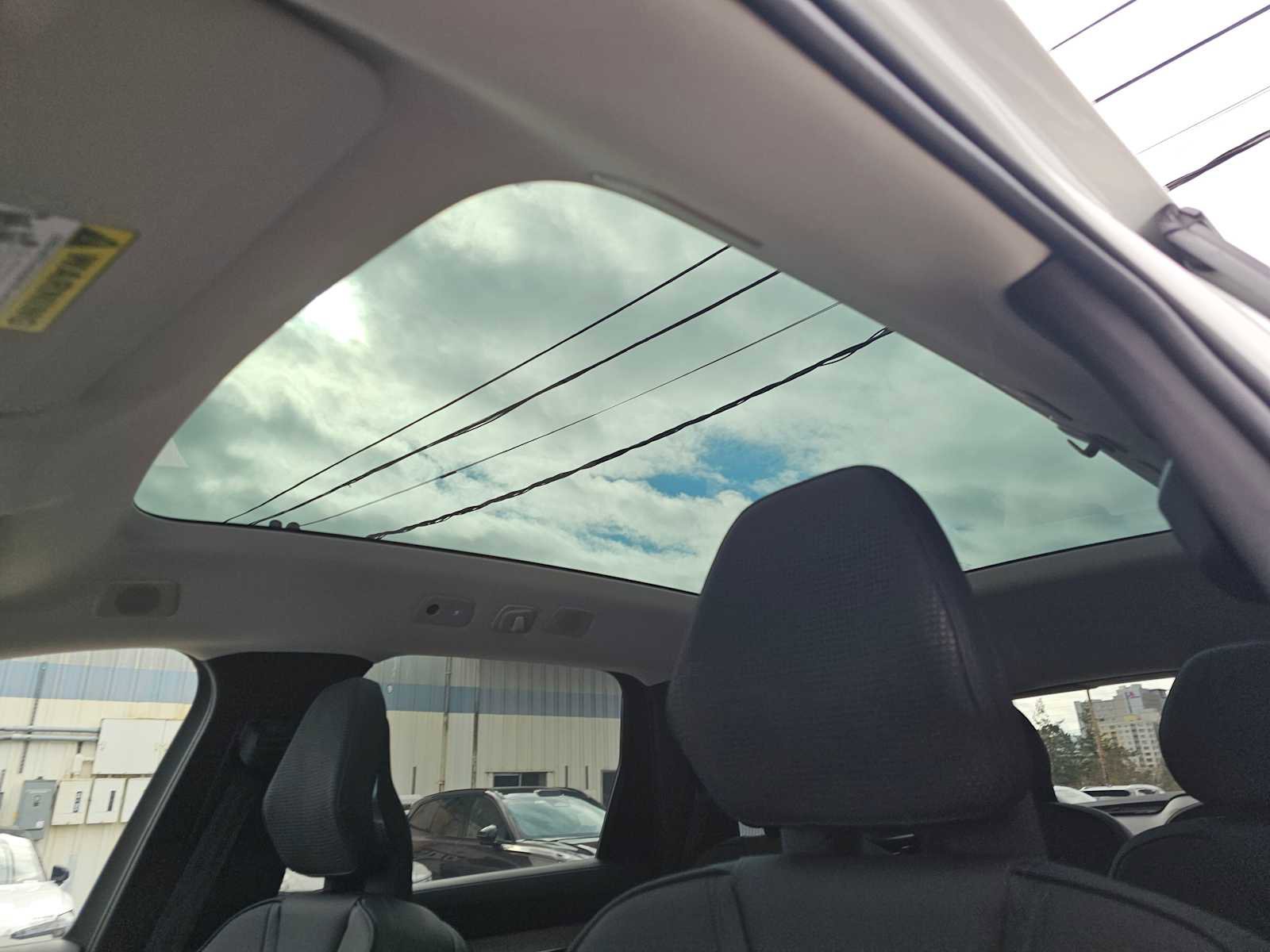 Certified 2025 Volvo EX90 Ultra image 24