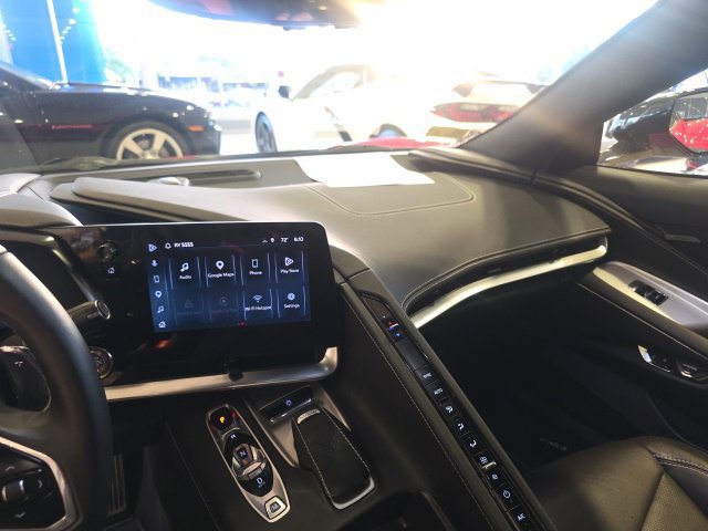 Used 2025 Chevrolet Corvette Z06 RWD image 17