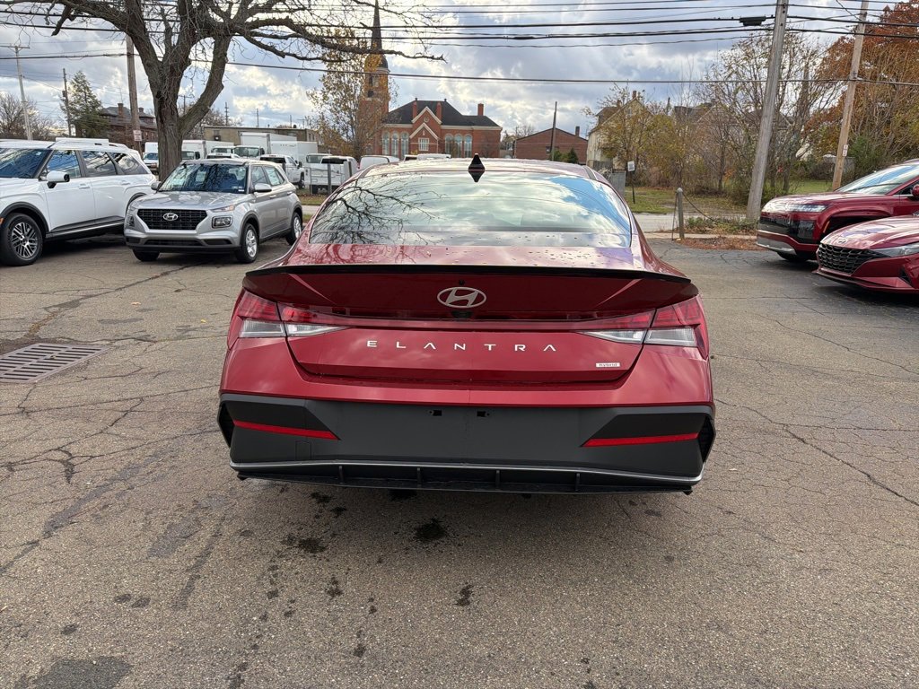 New 2026 Hyundai Elantra Sport image 6