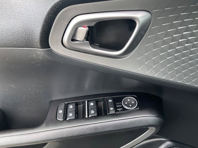 Used 2024 Kia Soul LX w/ Option Group 015 image 24
