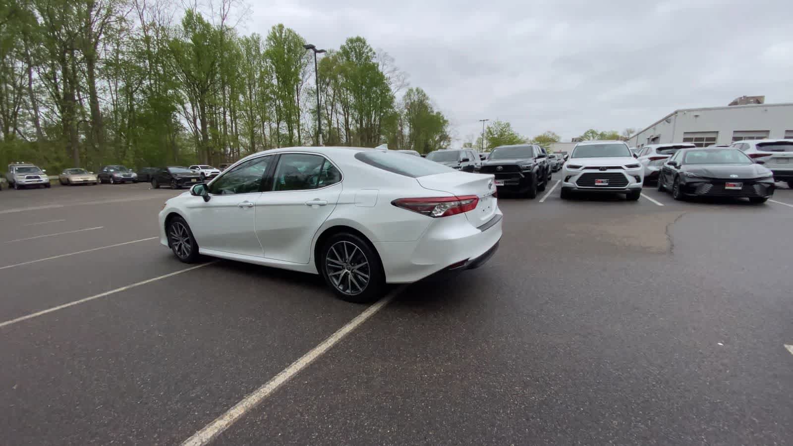 Used 2024 Toyota Camry XLE w/ Navigation Package AWD/4WD image 8