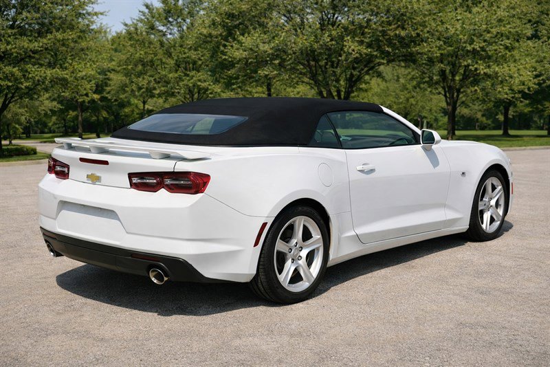 Used 2020 Chevrolet Camaro LT image 4