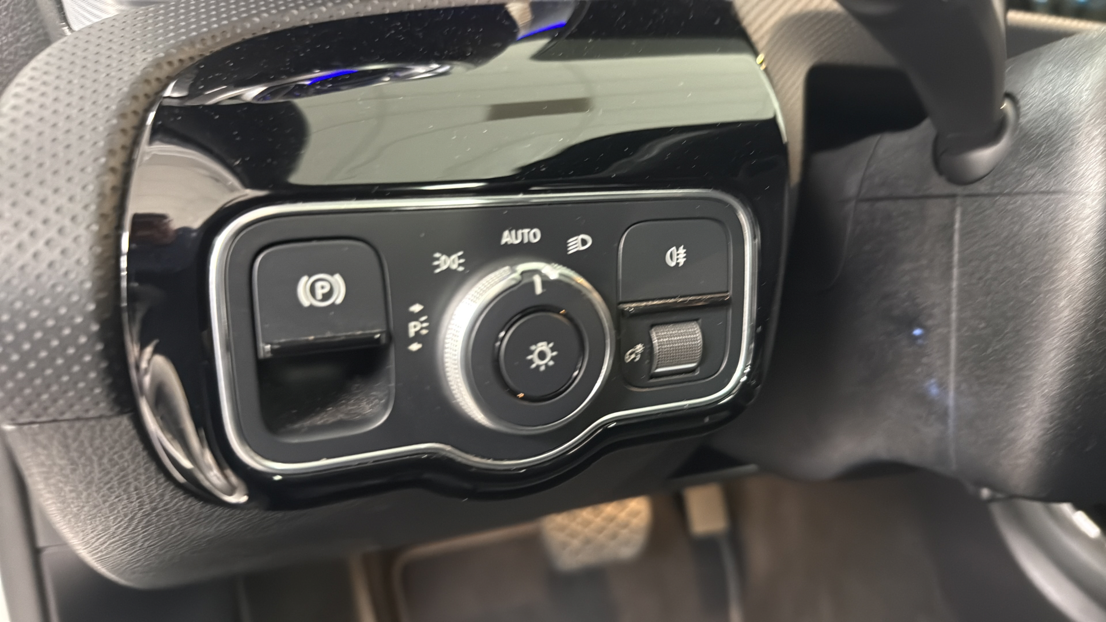Certified 2022 Mercedes-Benz A 220 4MATIC image 27