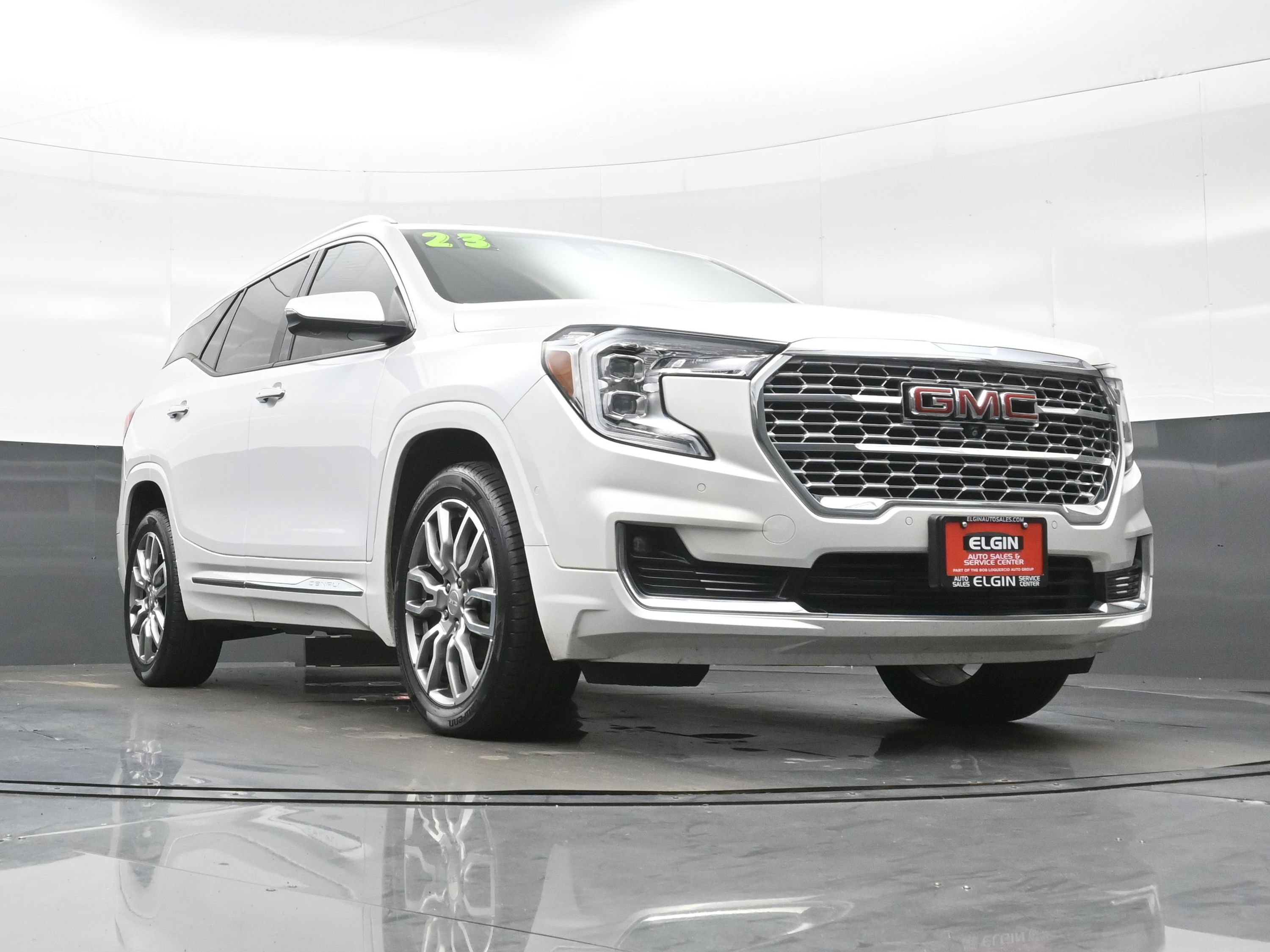 Used 2023 GMC Terrain Denali w/ Denali Premium Package AWD/4WD image 36