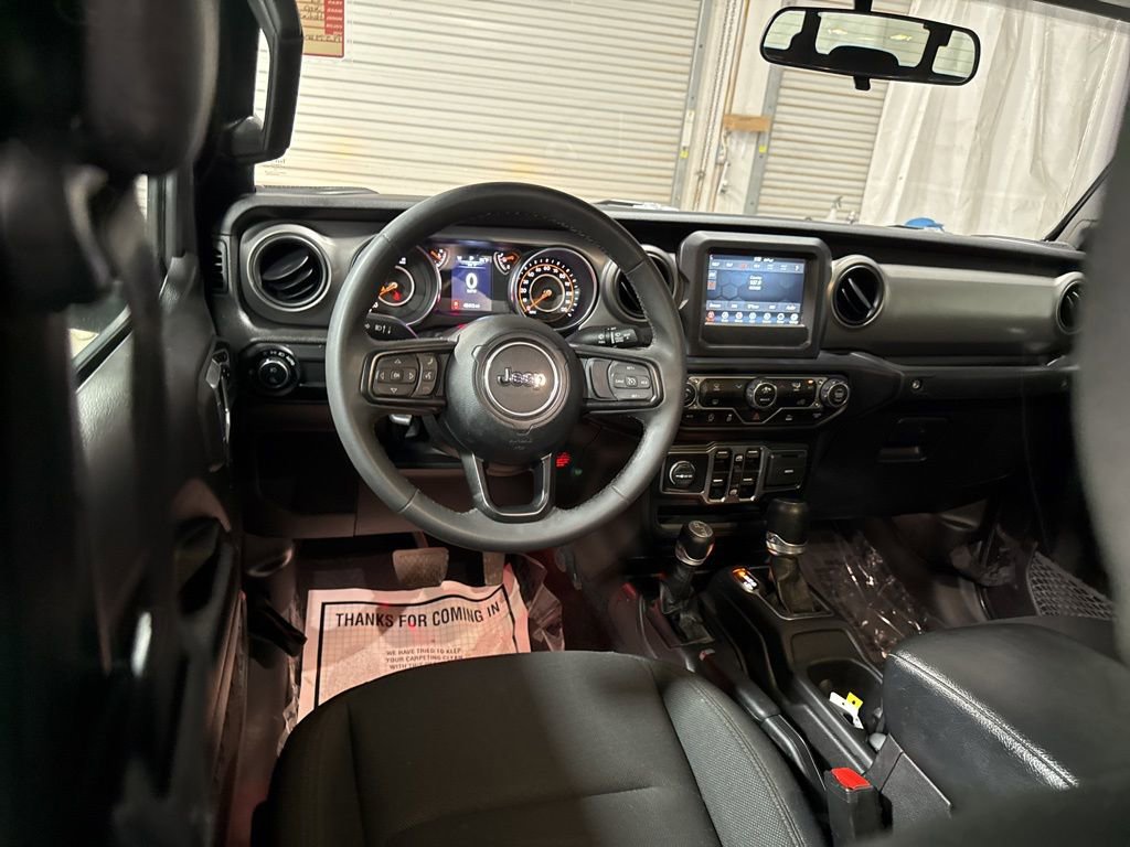 Used 2023 Jeep Gladiator Sport AWD/4WD image 20