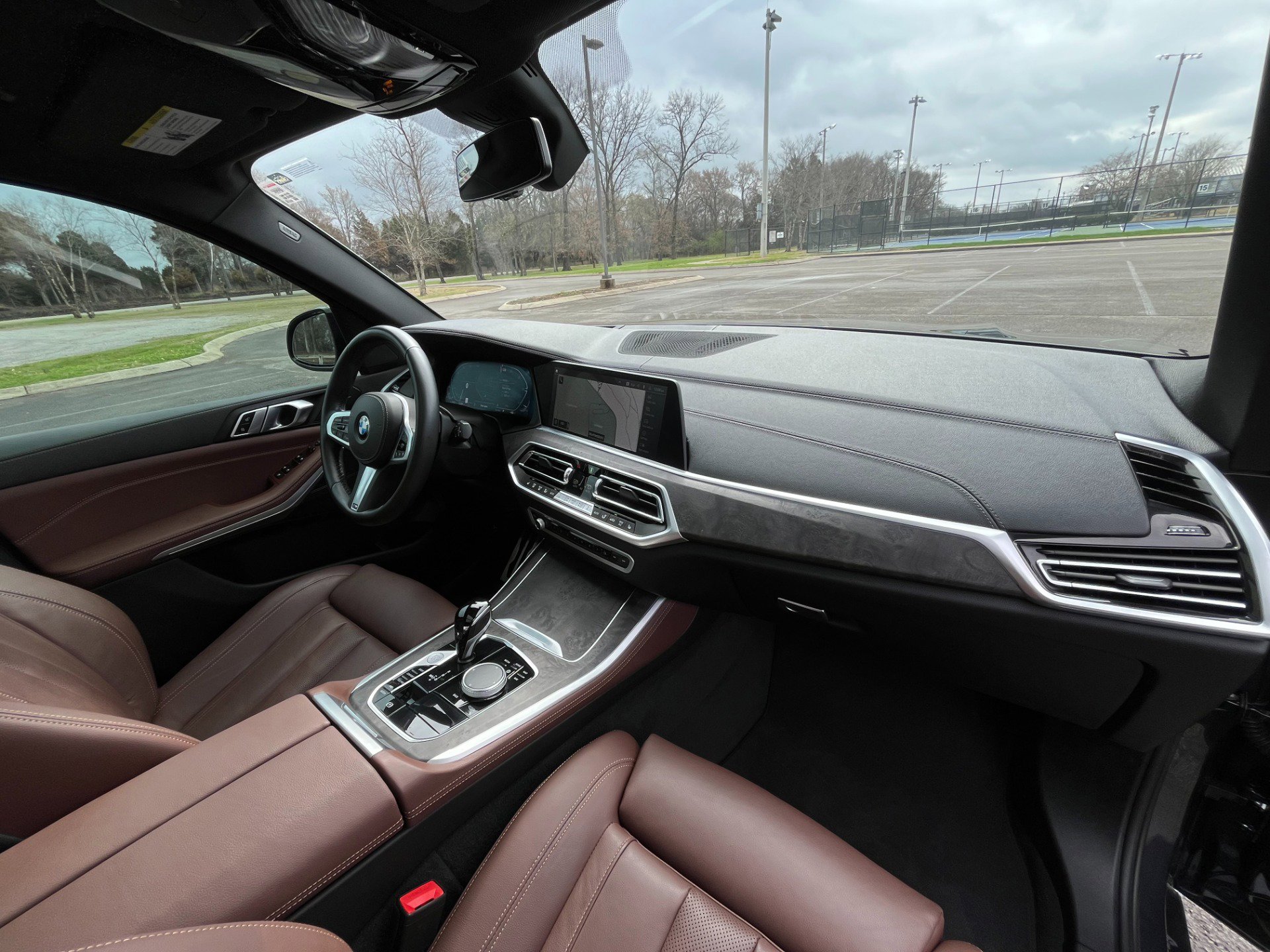 Used 2022 BMW X5 xDrive40i w/ M Sport Package image 12