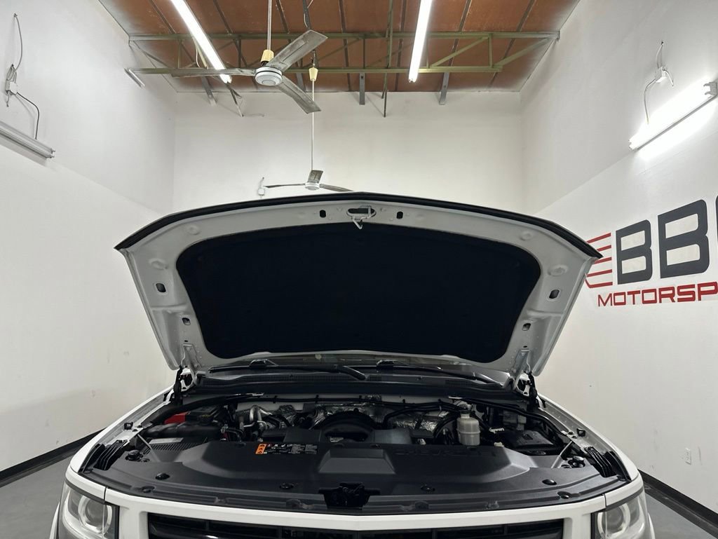 Used 2018 Chevrolet Tahoe Premier w/ RST 6.2L Performance Edition AWD/4WD image 4