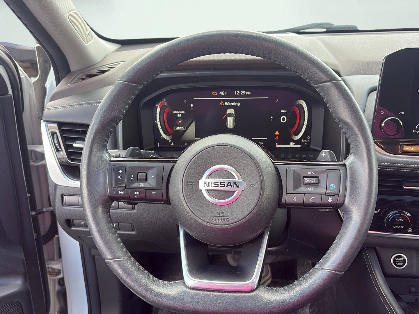 Used 2021 Nissan Rogue Platinum AWD/4WD image 13