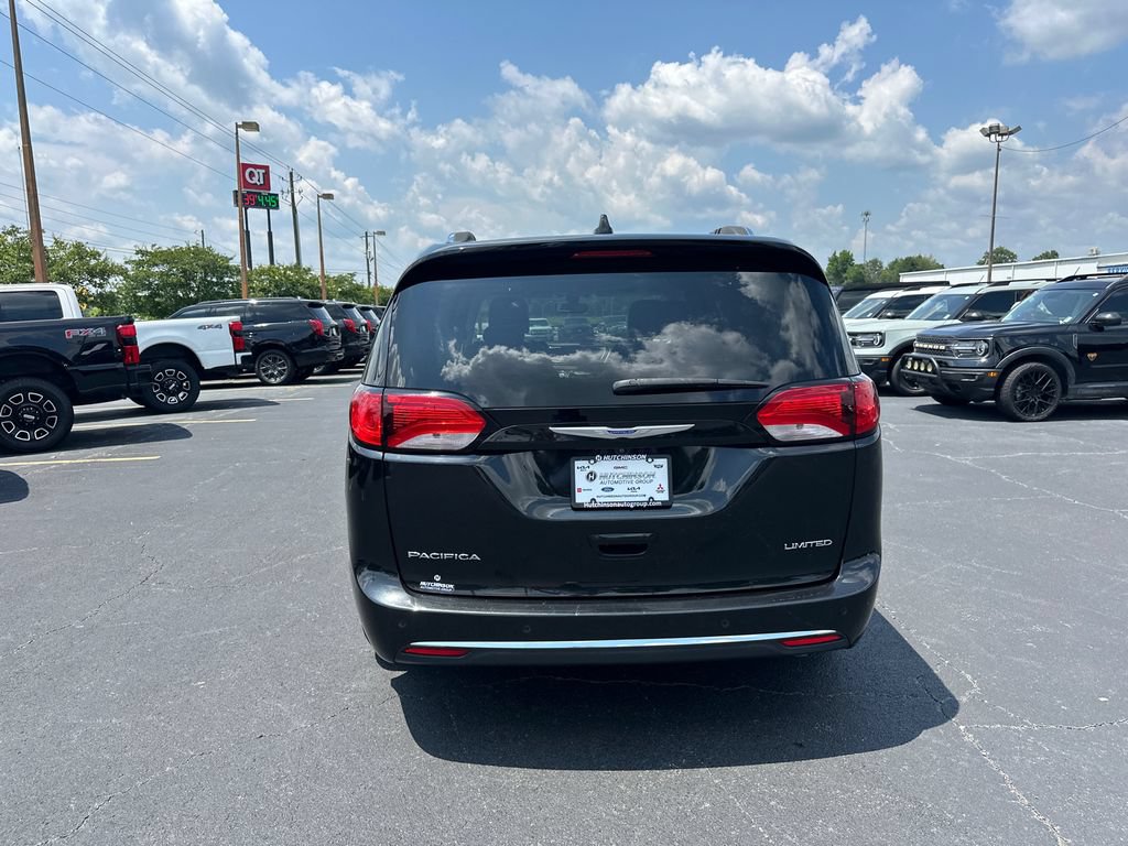 Used 2019 Chrysler Pacifica Limited FWD image 6