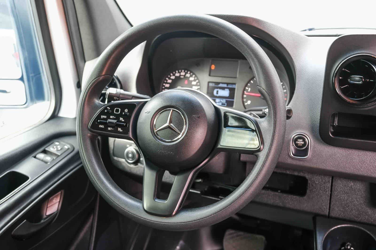 Used 2022 Mercedes-Benz Sprinter 2500 image 15