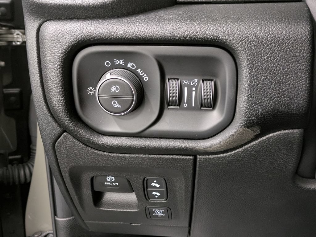 Used 2026 RAM 1500 Big Horn AWD/4WD image 22