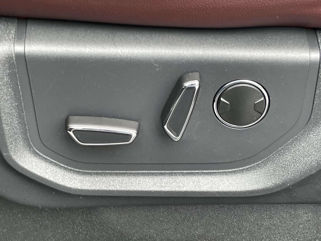 Used 2024 Ford Expedition Max Limited AWD/4WD image 28