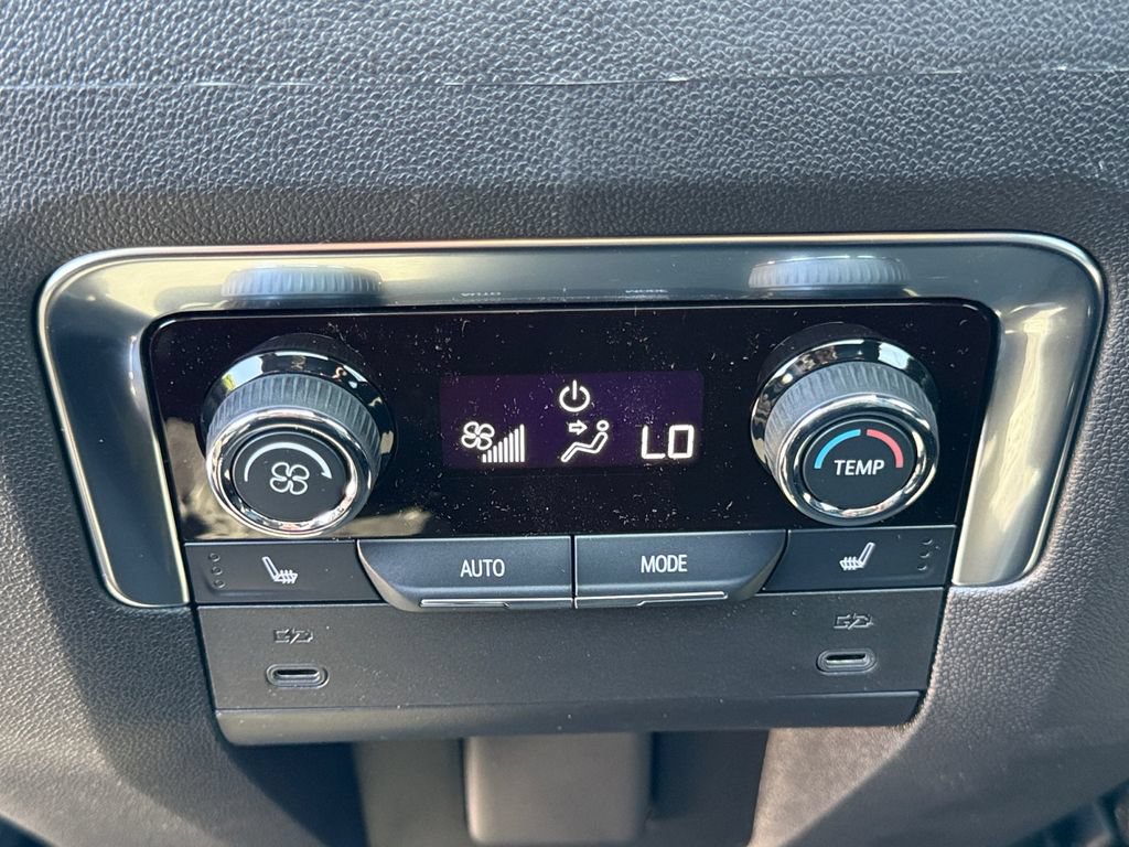 New 2026 Chevrolet Tahoe LT w/ Comfort Package AWD/4WD image 26