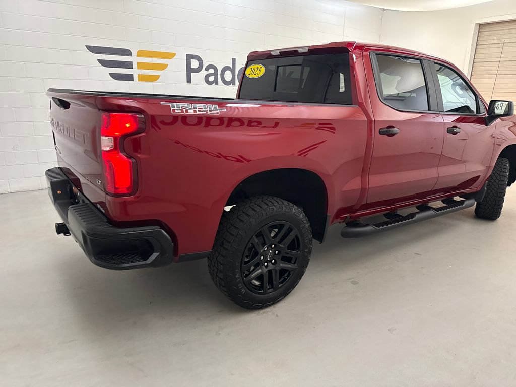 Used 2025 Chevrolet Silverado 1500 LT Trail Boss w/ Convenience Package II AWD/4WD image 4