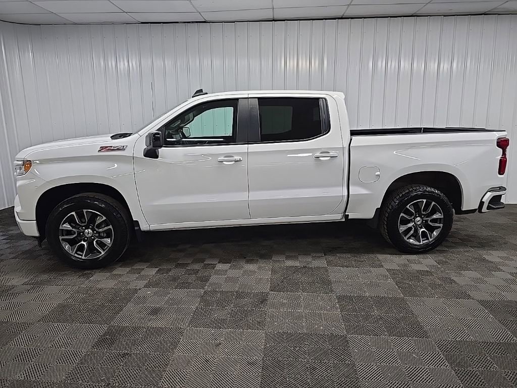 Used 2023 Chevrolet Silverado 1500 RST AWD/4WD image 5