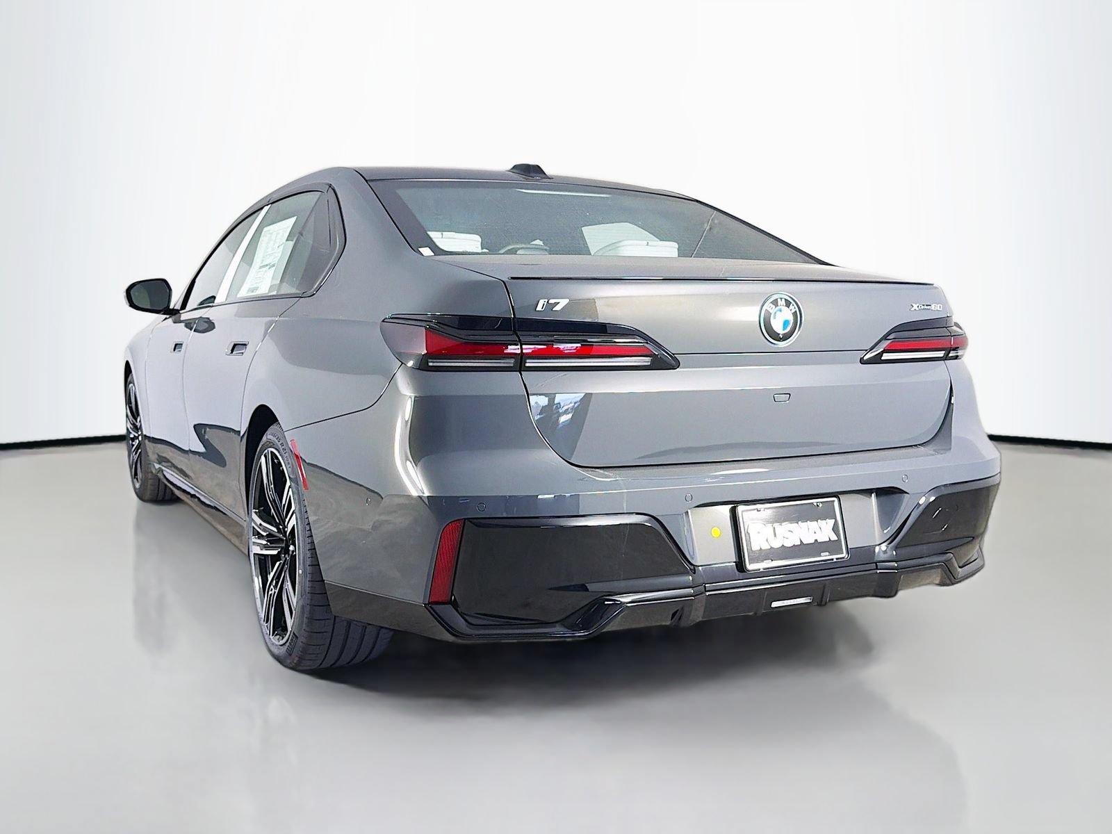 New 2026 BMW i7 xDrive60 AWD/4WD image 5