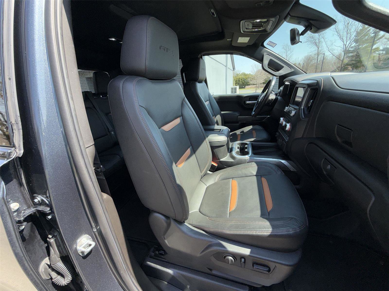 Used 2021 GMC Sierra 1500 AT4 w/ Technology Package AWD/4WD image 26