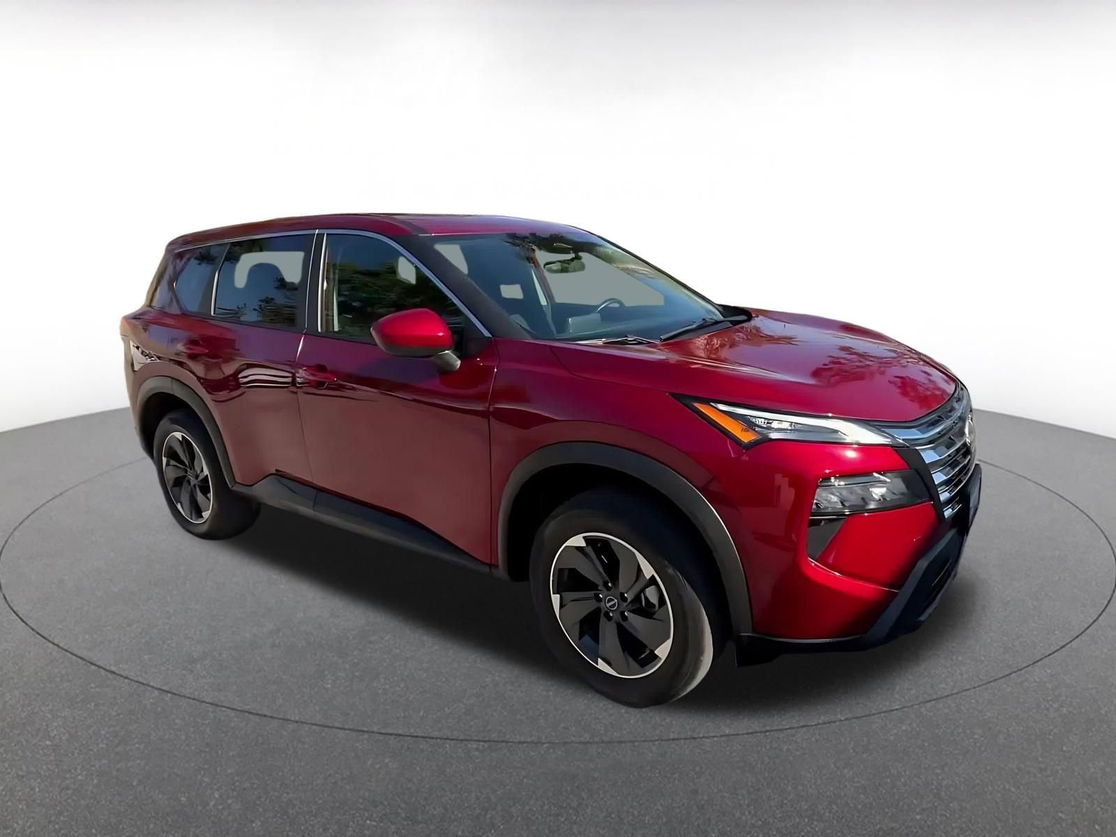 Used 2025 Nissan Rogue SV FWD image 2