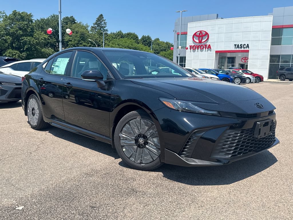 New 2026 Toyota Camry SE AWD/4WD image 1