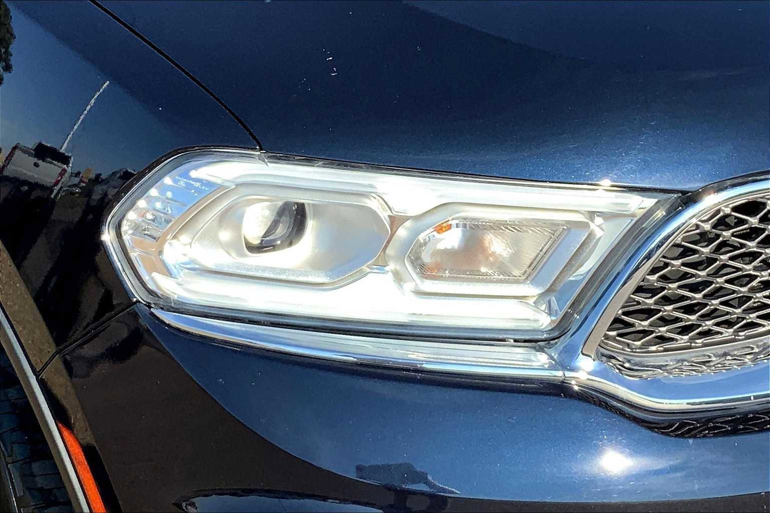 Used 2024 Dodge Durango SXT w/ 3rd Row Seating Group image 52