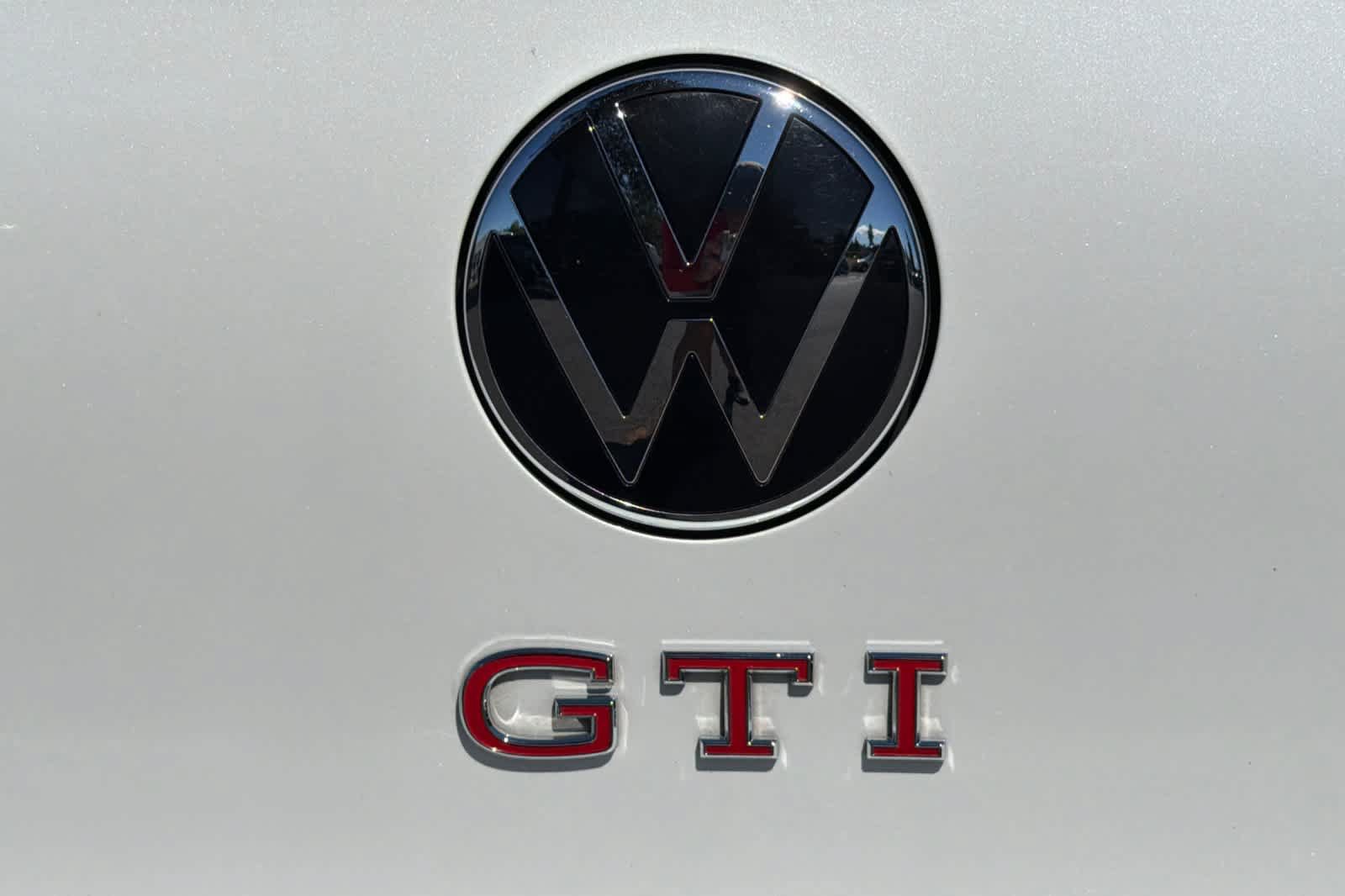 Used 2023 Volkswagen GTI SE FWD image 12