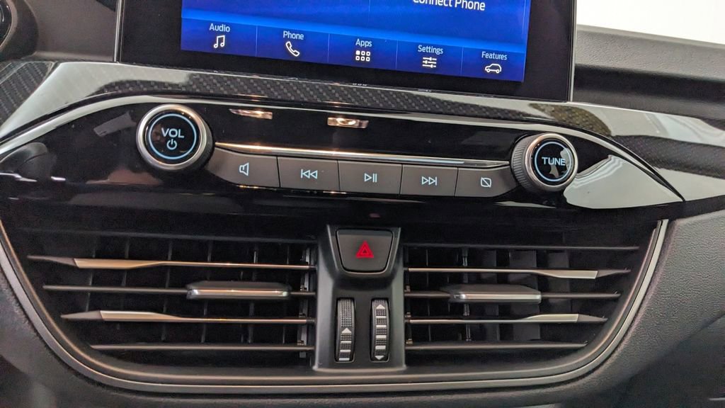 Certified 2024 Ford Escape ST-Line w/ Equipment Group 301A image 25